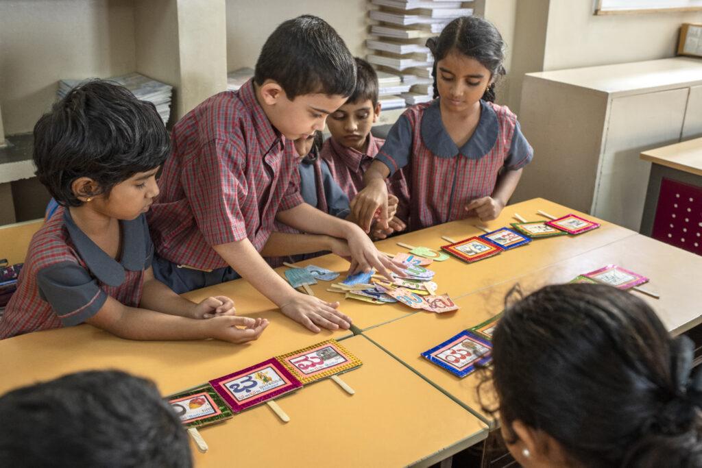 kids studying